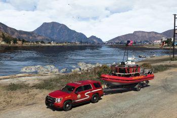 Be9651 firetruk4 and boat